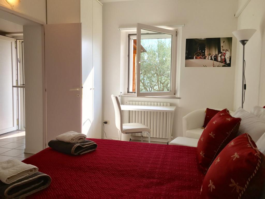 Assisi Villa Randr San Vitale Szoba fotó